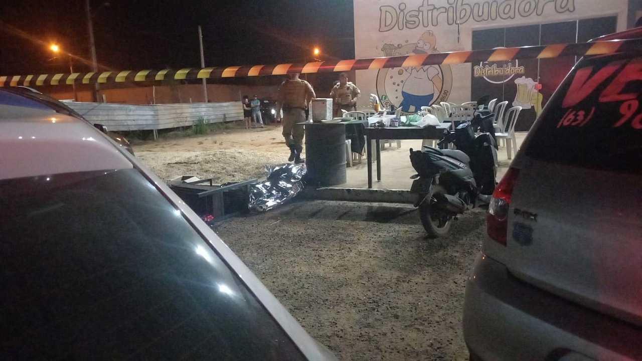 Dono de distribuidora é morto com vários tiros no rosto em Palmas; disparos deixou outra pessoa gravemente ferida