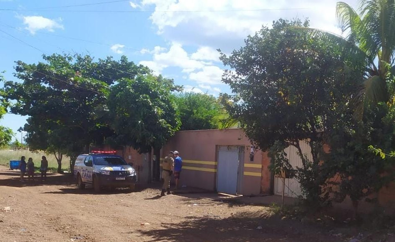 AGORA: Adolescente de 17 anos é morto a tiros na porta de casa no setor Jardim Aeroporto, em Palmas