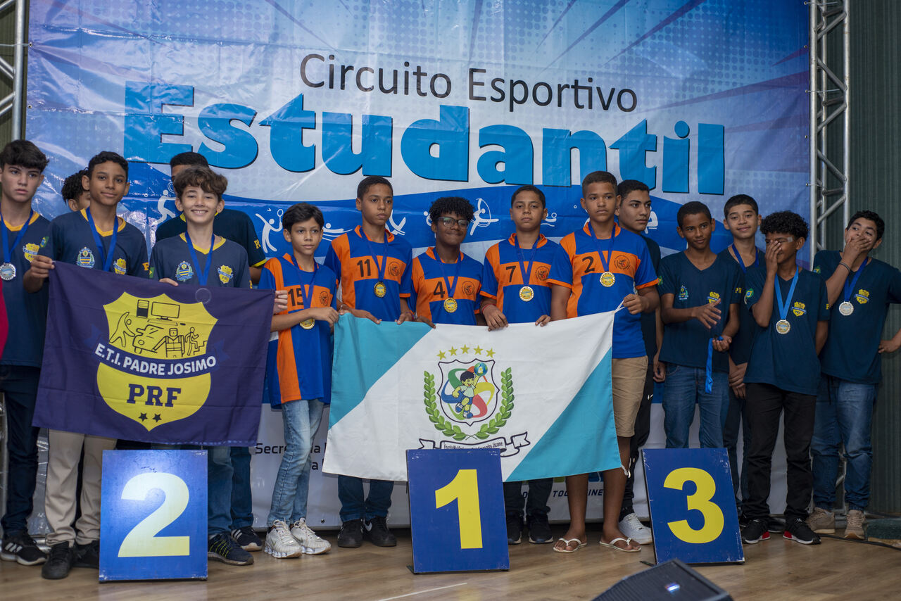 Estudantes vencedores do Circuito Esportivo Estudantil 2023 são premiados na Escola de Tempo Integral (ETI) Padre Josimo; confira