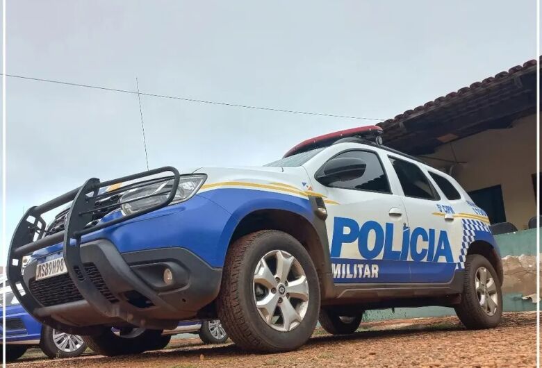 Tentativa de feminicídio causa acidente de trânsito e resulta em prisão após homem esfaquear companheira dentro de carro em Palmas