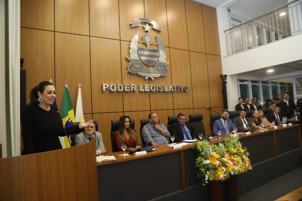 Prefeita Cinthia Ribeiro anuncia criação do Museu dos Pioneiros de Palmas durante sessão solene na Câmara