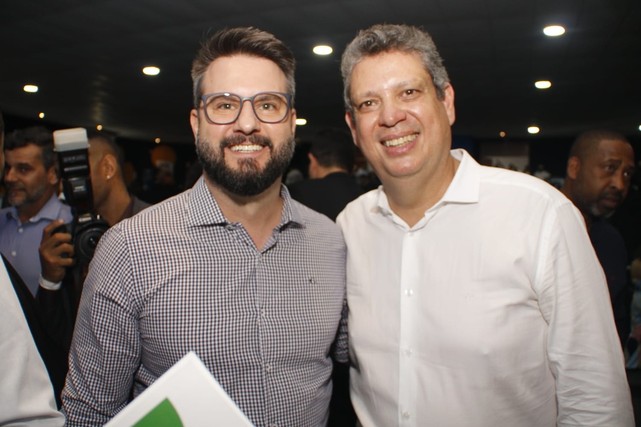 Deputado Mantoan participa do debate sobre as prioridades do Brasil para os próximos quatro ano