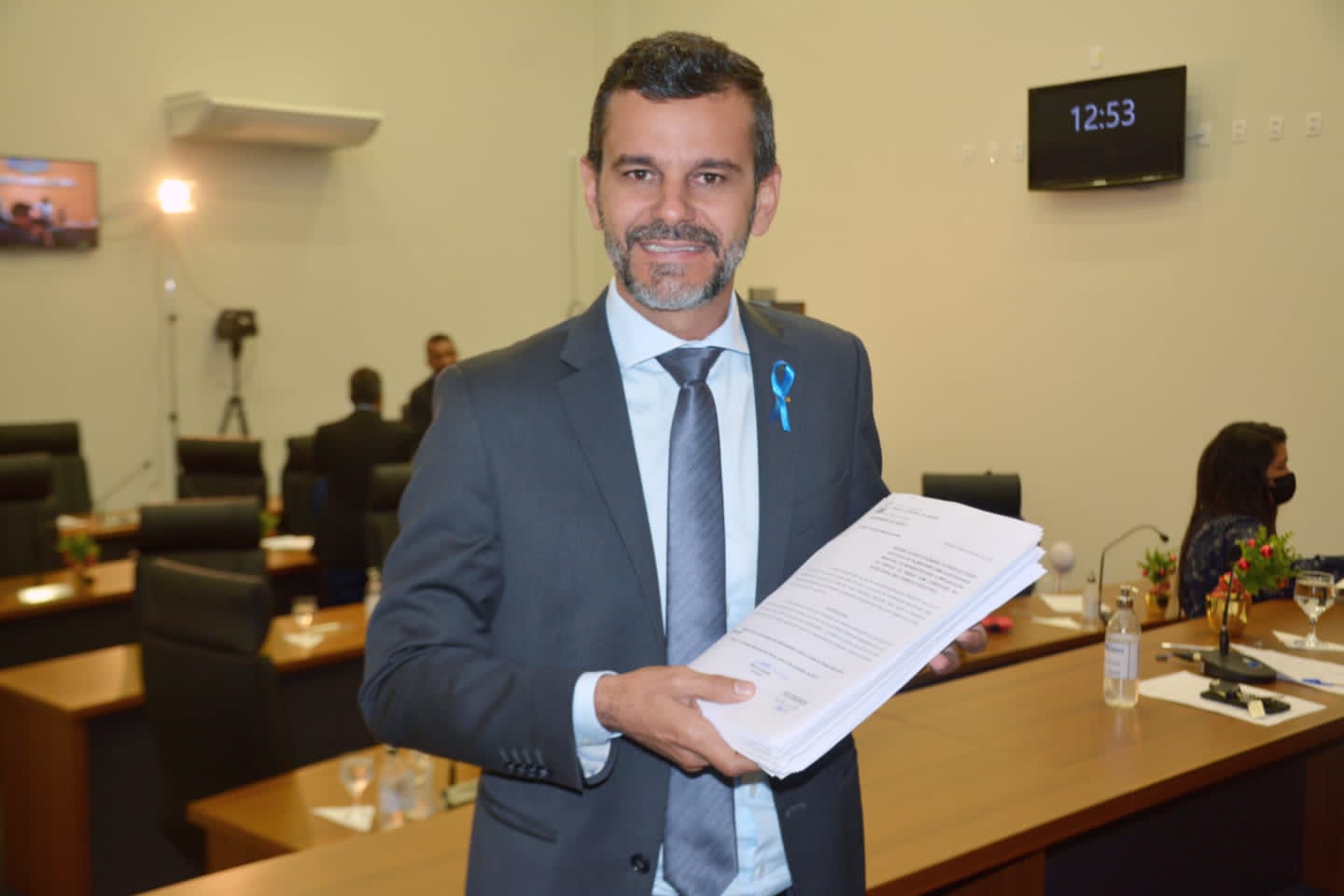 Vereador Mauro Lacerda comemora a aprovação na Câmara do PL de sua autoria que denomina a praça da 103 sul como Praça do Motociclista