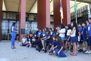 Parlamentar apresentou a Aleto para os estudantes. - Foto: Euzébio Silva