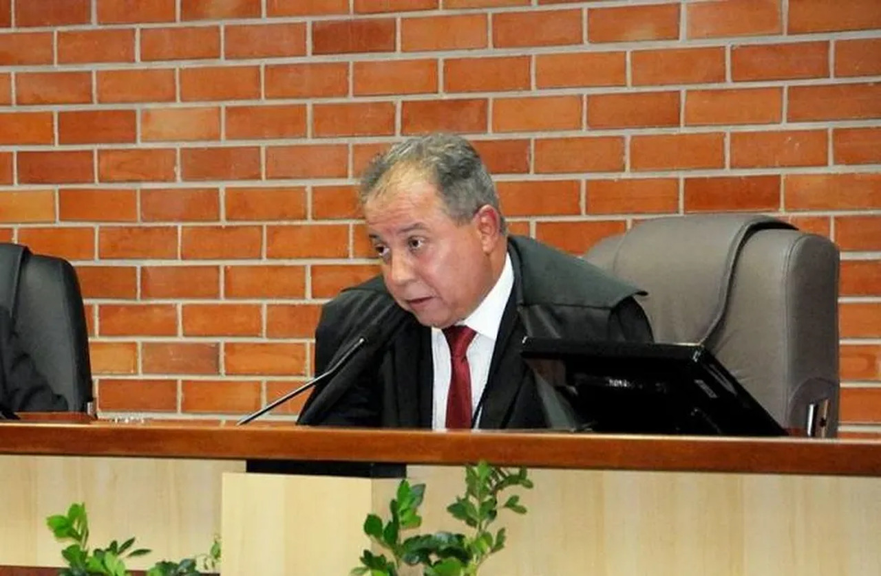 Ex-presidente do TJTO é aposentado pelo Conselho Nacional por venda de sentenças