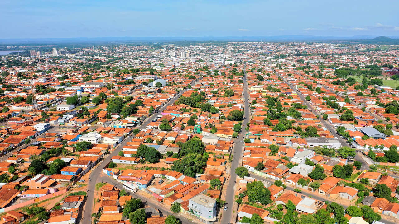Araguaína | Cerca de 10 mil imóveis podem ter direito à isenção de IPTU e 5,9 mil casas à tarifa social de energia elétrica; confira
