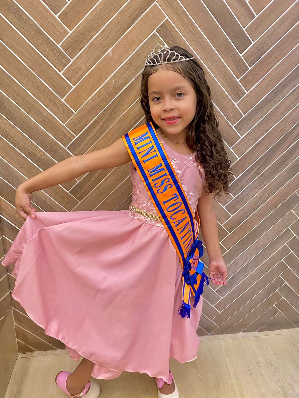 Beleza e simpatia: Palmense de 6 anos é eleita Mini Miss Tocantins; conheça Maria Alice
