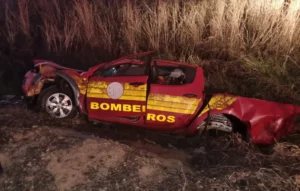 Trágico: Bombeiro militar e brigadistas perdem a vida após viatura capotar em rodovia de Dianópolis