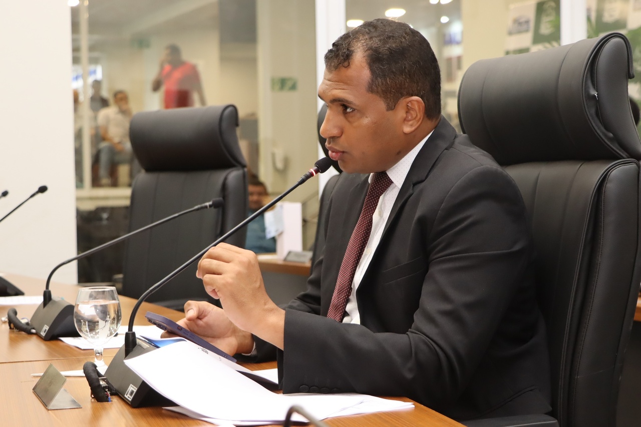 Mais praticidade e segurança: Proposta de retornos na Av. Palmas Brasil Norte é apresentada por vereador Nego