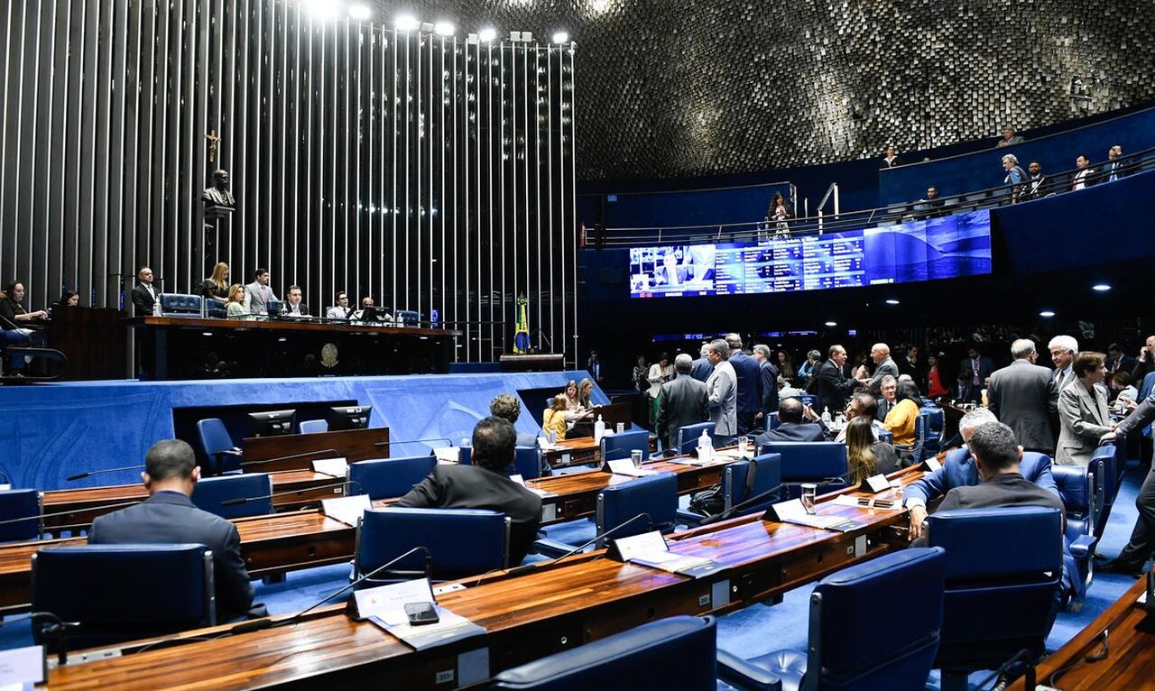 Desenrola Brasil: Senado aprova programa e a limitação do rotativo do cartão de crédito