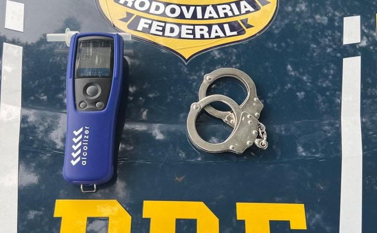 Dois homens são presos pela PRF em Paraíso e Aguiarnópolis por dirigirem embriagados; um deles estava envolvido em um acidente