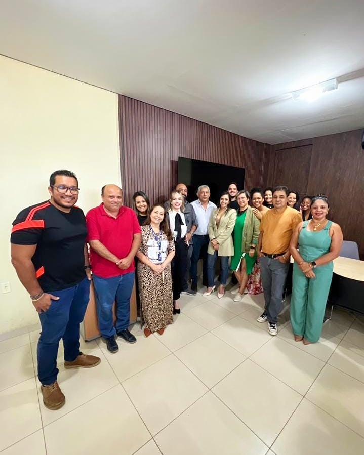 Deputado Cleiton Cardoso reafirma compromisso com fortalecimento do SUS em visita à Superintendência de Políticas de Atenção à Saúde