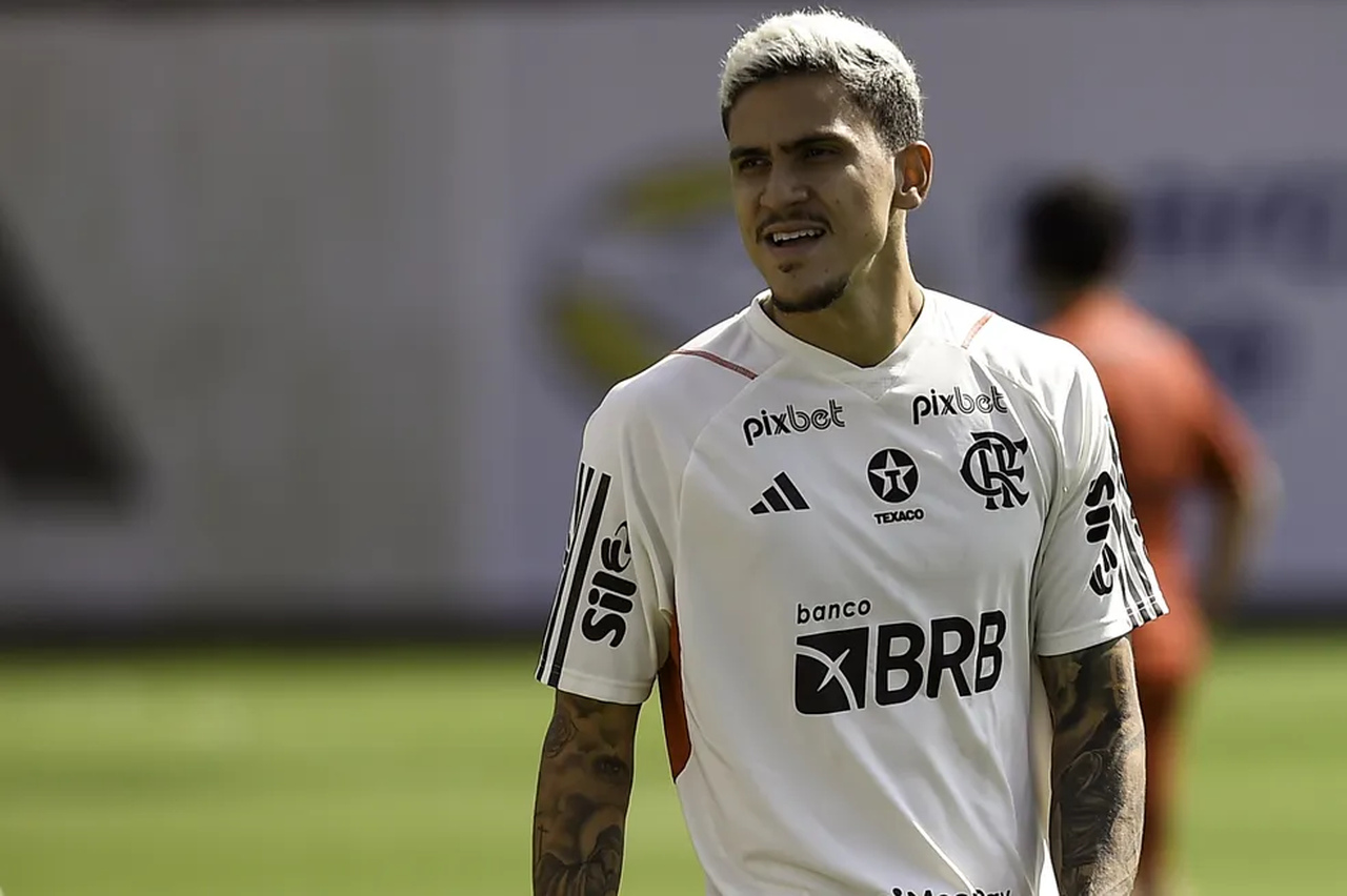 Pedro é punido pelo Flamengo e não joga amanhã na Libertadores
