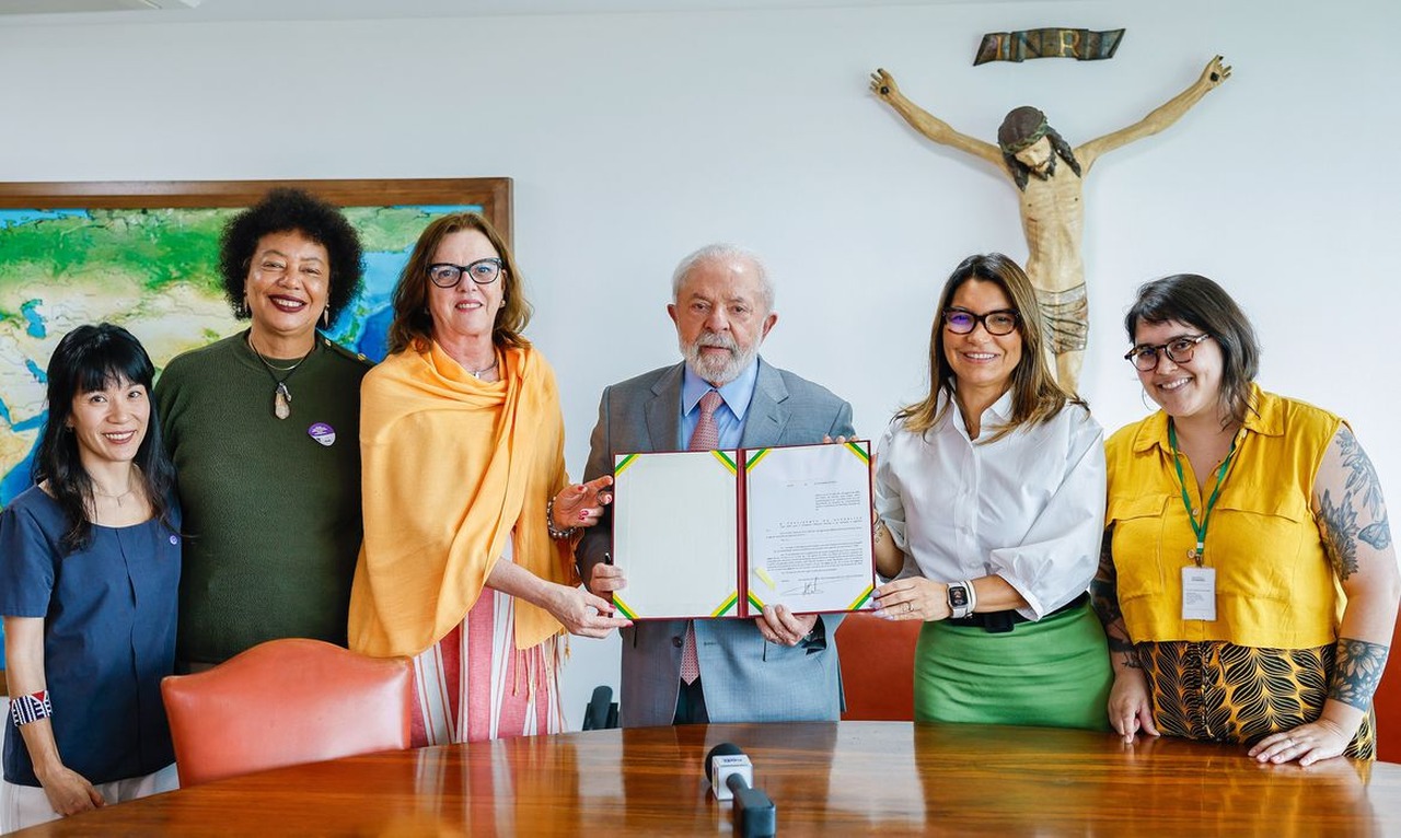 Lula sanciona lei que garante auxílio-aluguel para mulheres vítimas de violência