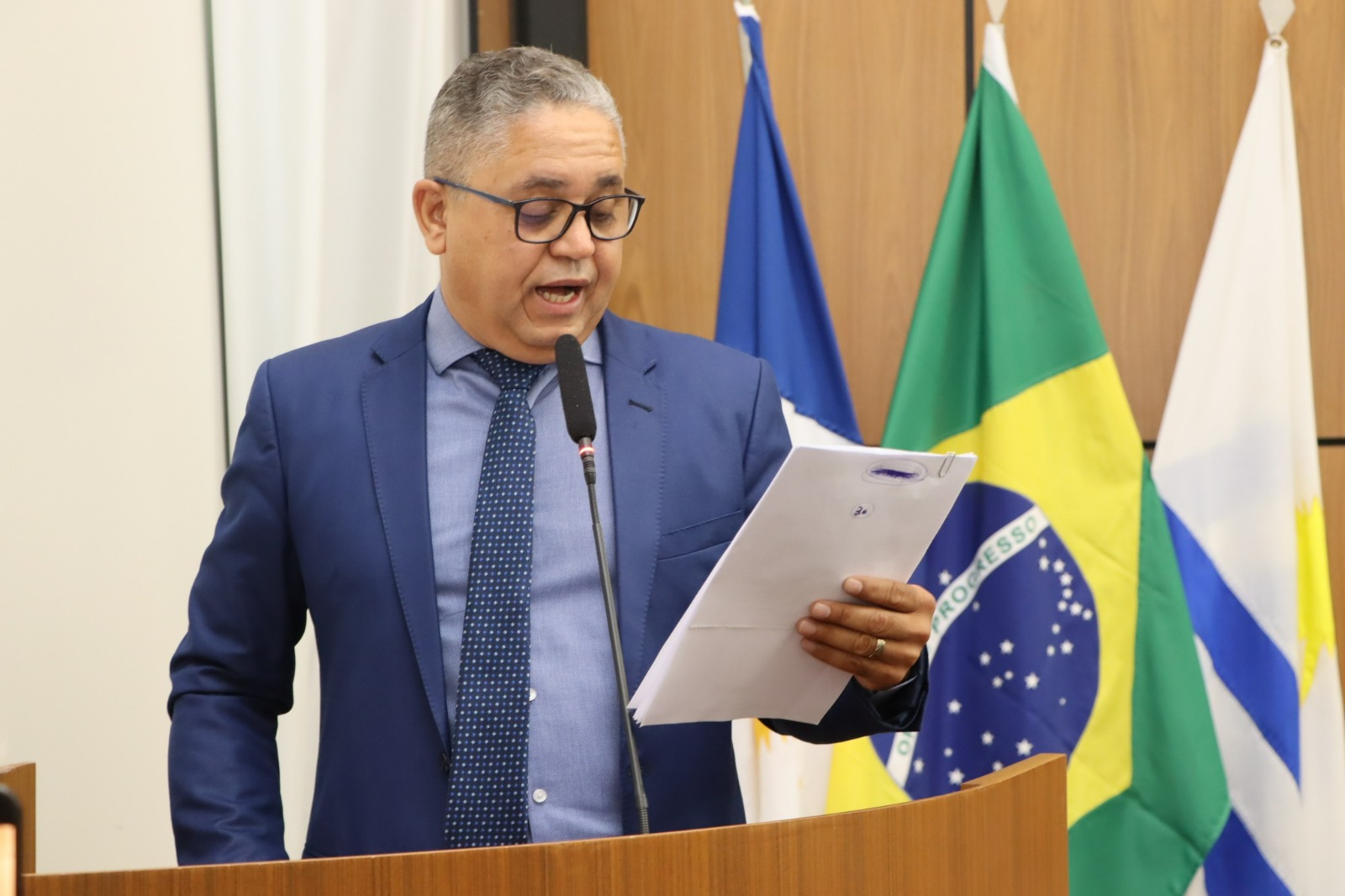 Vereador Eudes Assis propõe reajuste salarial para coordenadores e gerentes dos CRAS e CREAS em Palmas