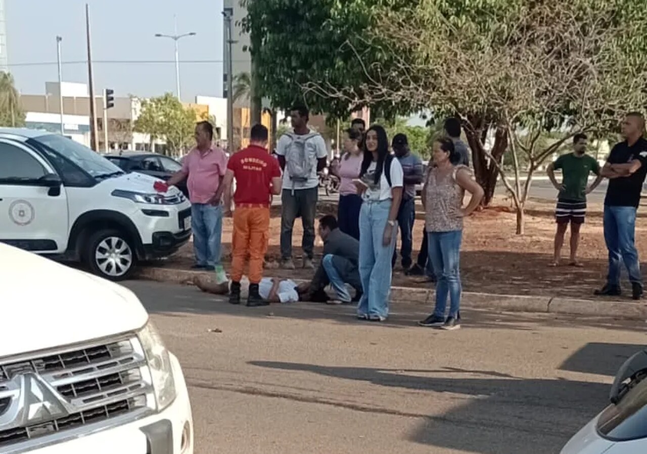 Jovem de 16 anos é atropelada por ônibus no cruzamento da LO-13 com a Av. Teotônio Segurado, em Palmas