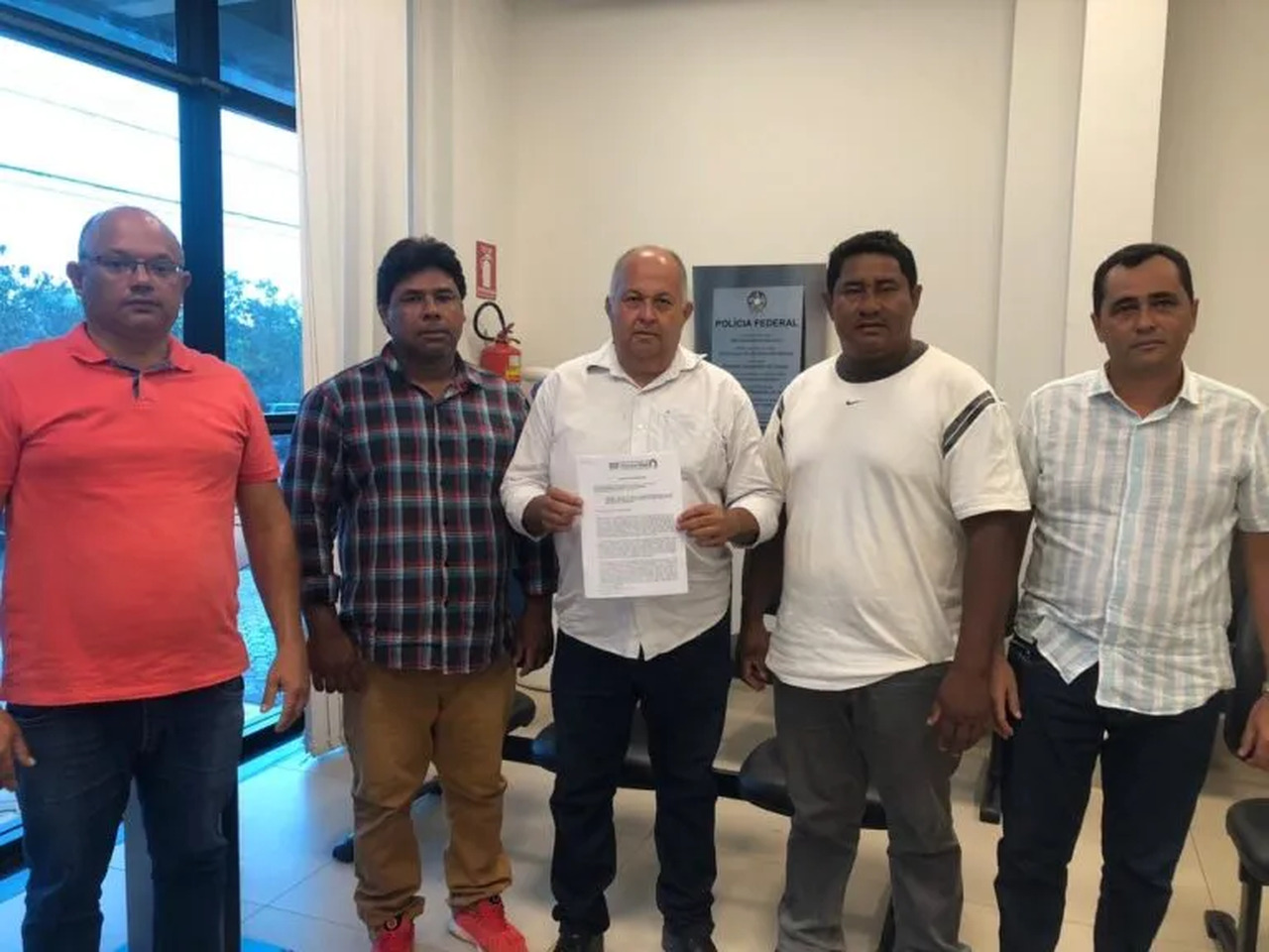 Vereadores de Tocantínia registram denúncia na PF sobre crianças indígenas que estariam sem aula