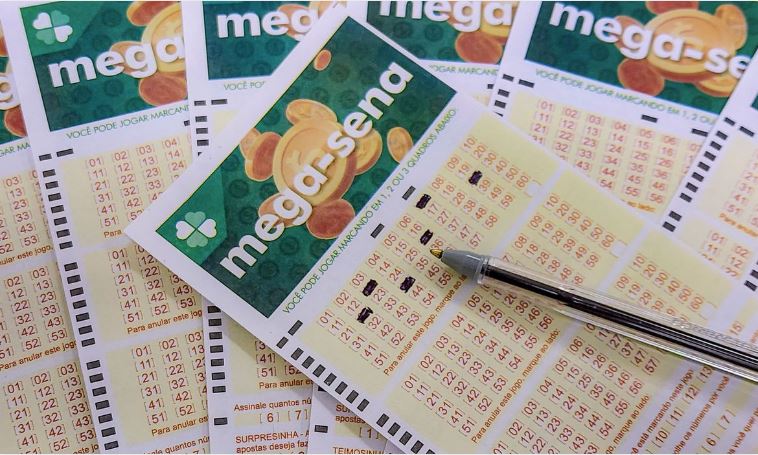 Mega-Sena acumula novamente e prêmio vai para R$ 105 milhões