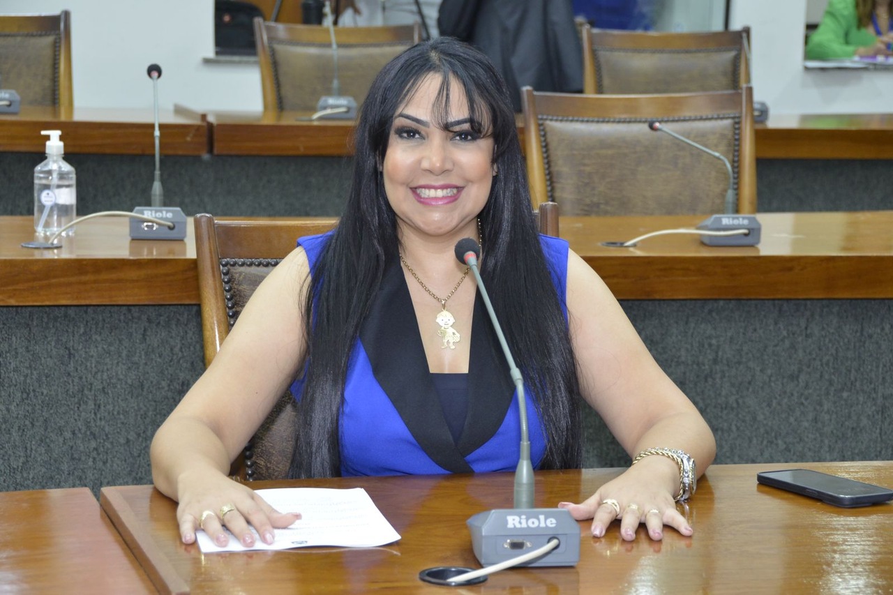 Professora Janad Valcari solicita que Governo realize concurso da Polícia Civil no Tocantins