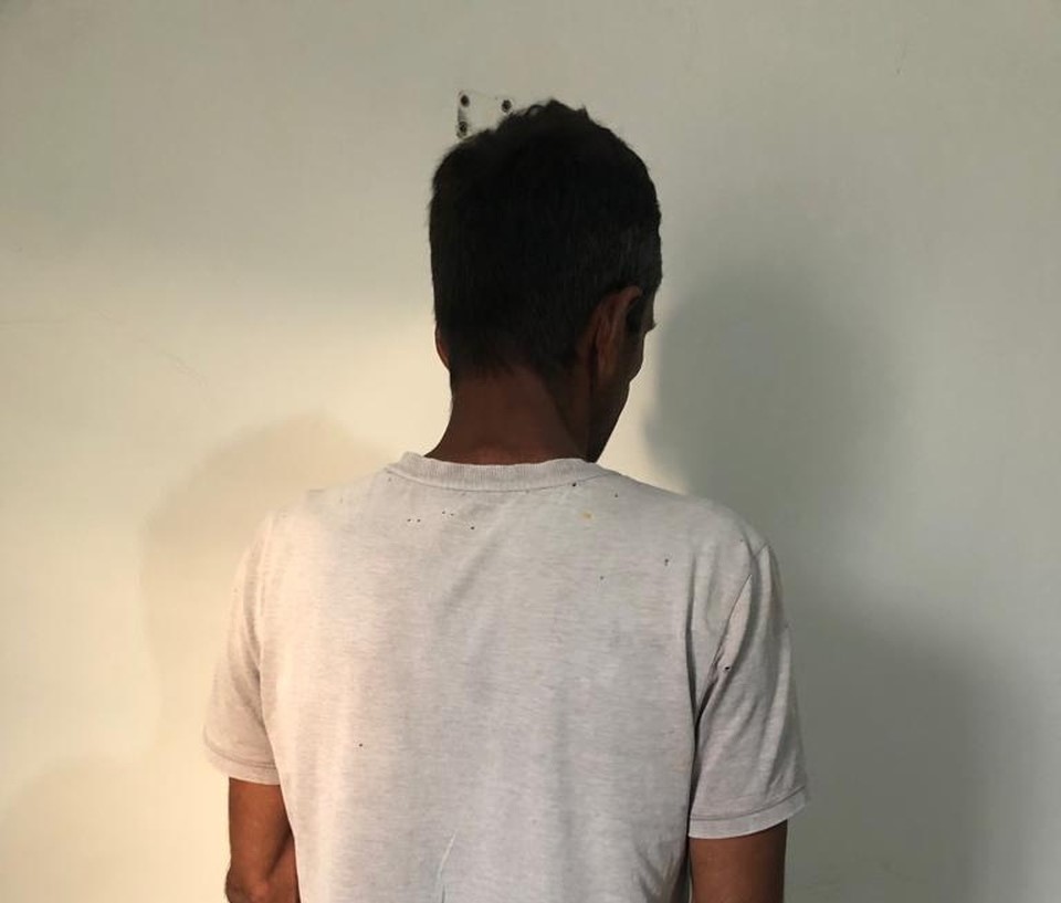 Homem é preso e adolescente de 17 anos apreendida durante ação da polícia contra tráfico de drogas em Peixe