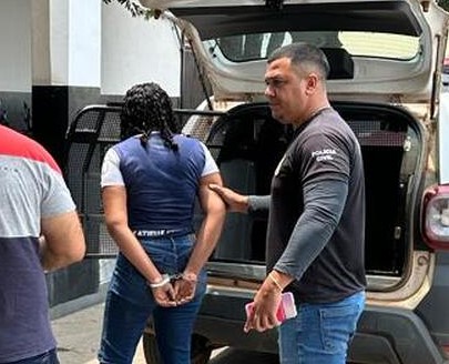 ABSURDO: Mulher suspeita de estuprar uma criança de sete anos enquanto trabalhava como babá em Araguatins é presa