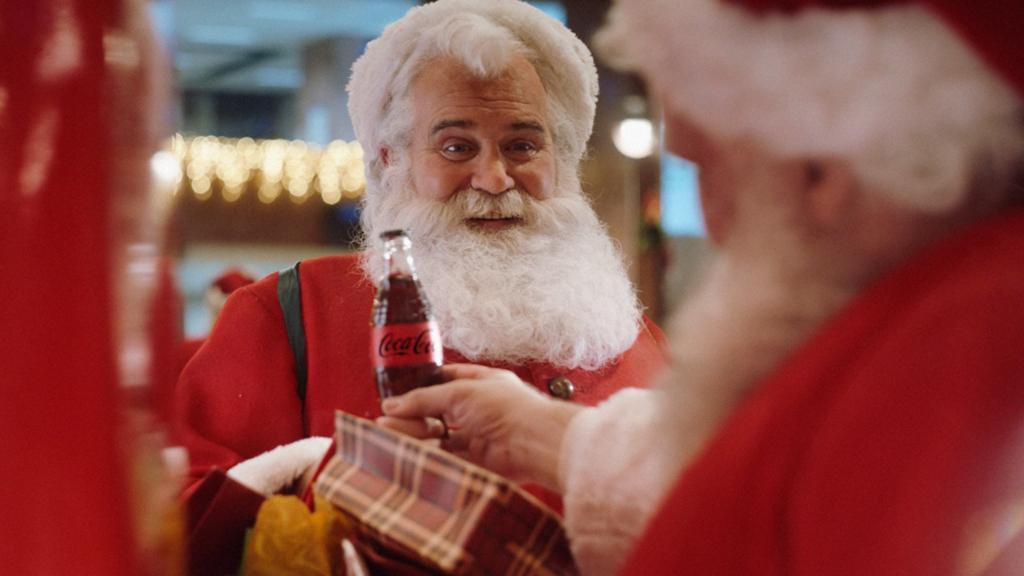 Coca-Cola apresenta nova campanha de Natal, 'Desperte o Papai Noel que há em Você'