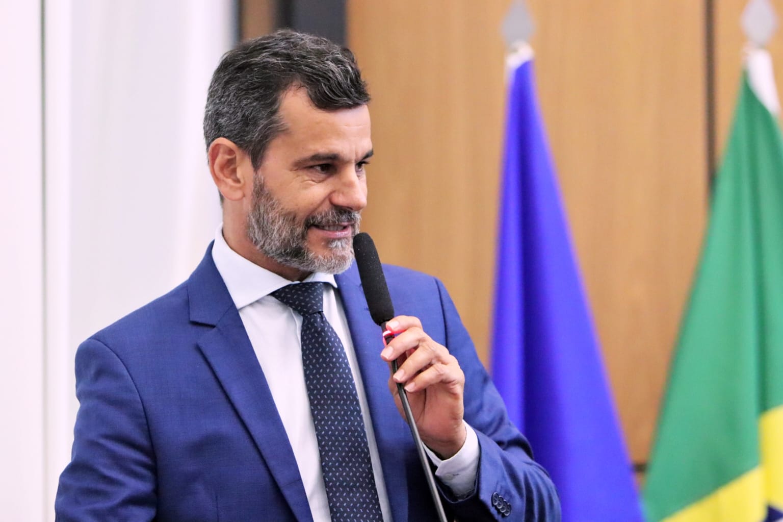 Vereador Mauro Lacerda comemora aprovação das contas do ex-prefeito Carlos Amastha no exercício de 2015