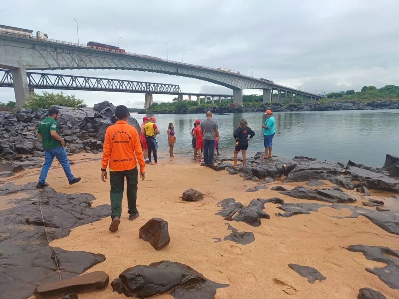 Corpos de irmãos que desapareceram no Rio Tocantins, em Aguiarnópolis, são encontrados pelos bombeiros