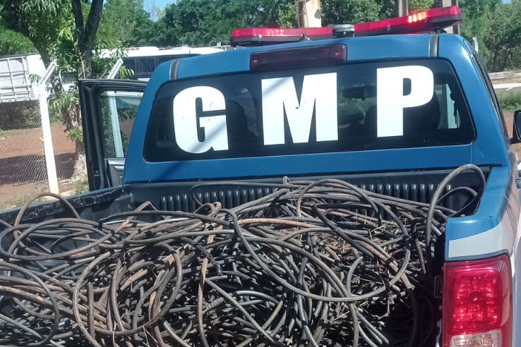Possíveis cabos e fios furtados da decoração natalina de Palmas são localizados pela GMP