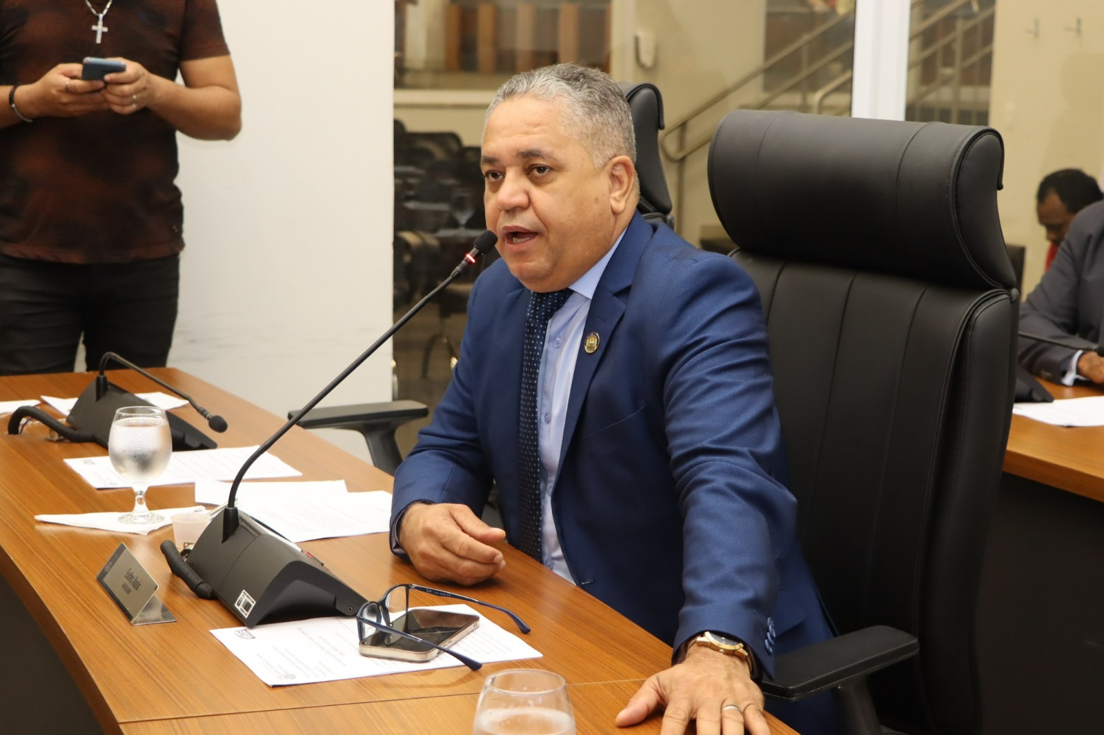 Vereador Eudes Assis propõe Projeto de Lei para atendimento preferencial a portadores de Fibromialgia em Palmas