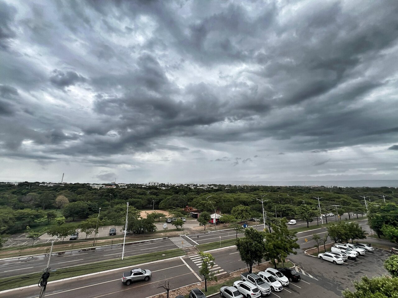 Atenção redobrada! Tocantins tem previsão de chuva intensa e ventos de até 60km/h durante todo o fim de semana