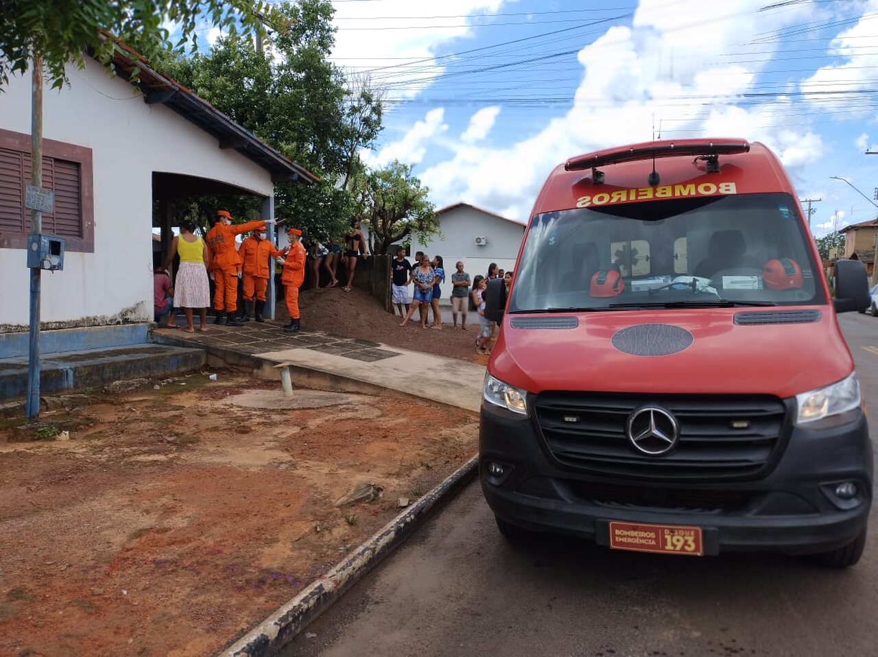 Homem de 41 anos morre após ser esfaqueado dentro de uma casa em Colinas do Tocantins