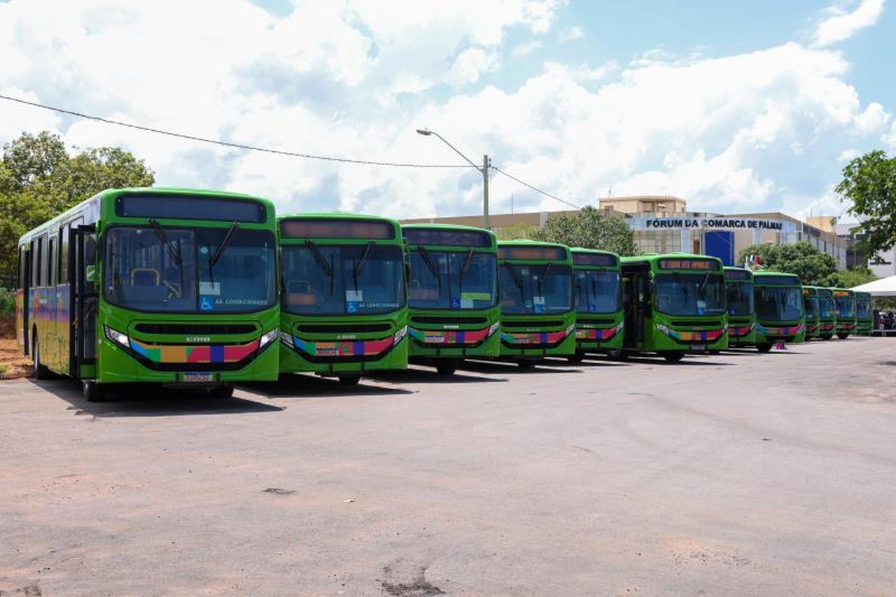 Prefeitura de Palmas entrega mais 70 ônibus para frota do transporte público; veja quais linhas serão reforçadas