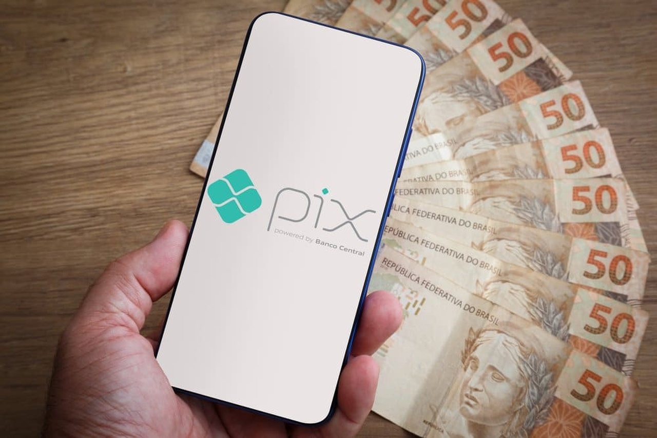 Uso do PIX derruba circulação de dinheiro falso no Brasil
