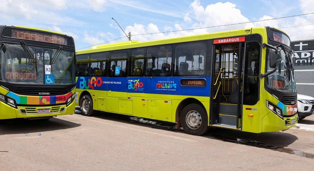 Usuários do transporte público de Palmas reclamam de falhas nos novos ônibus e cobranças abusivas; prefeitura se manifesta