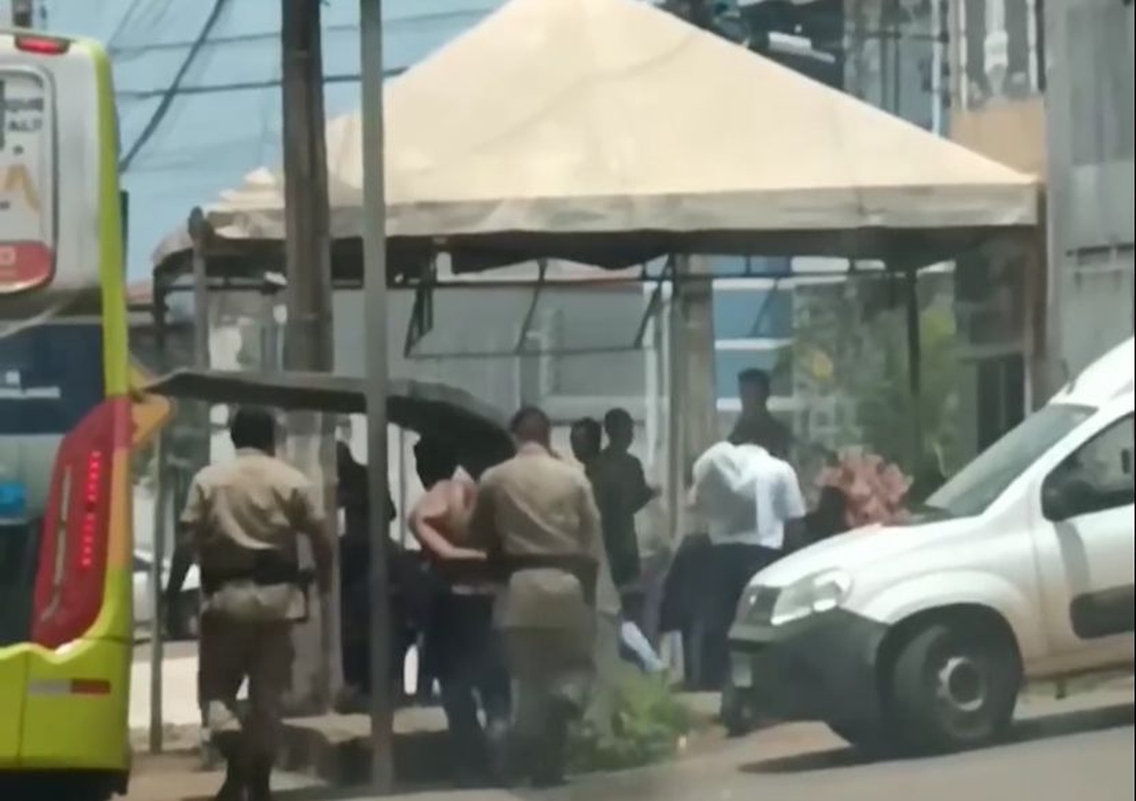 Suspeito de furto é capturado dentro de transporte coletivo na região Sul de Palmas; VEJA VÍDEO