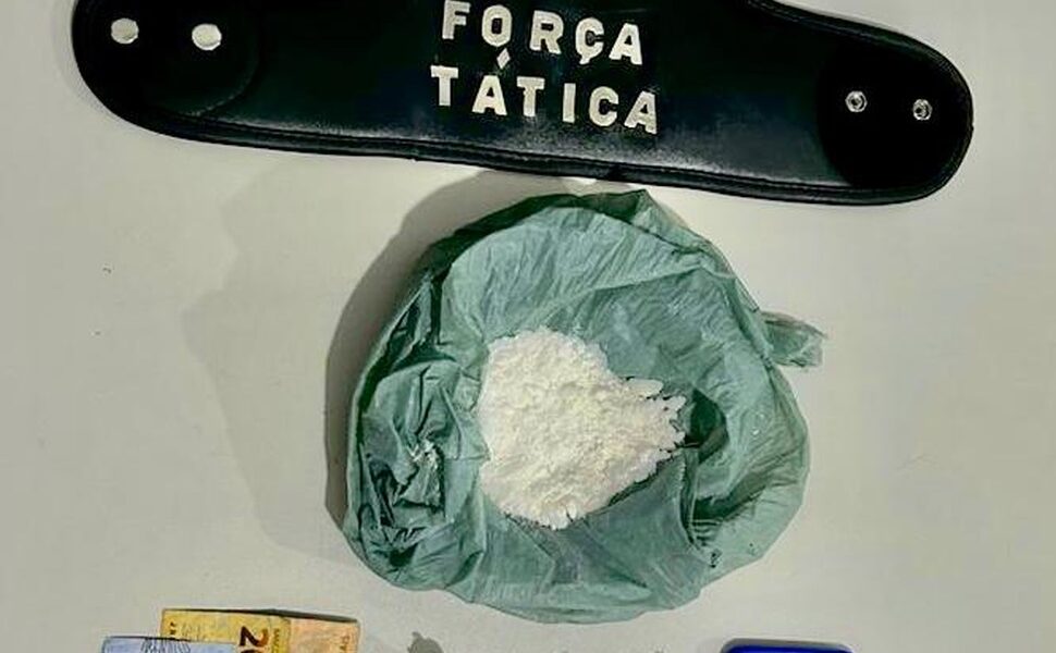 Passageiro de motorista de aplicativo é preso com várias porções de drogas no setor Aureny I, em Palmas