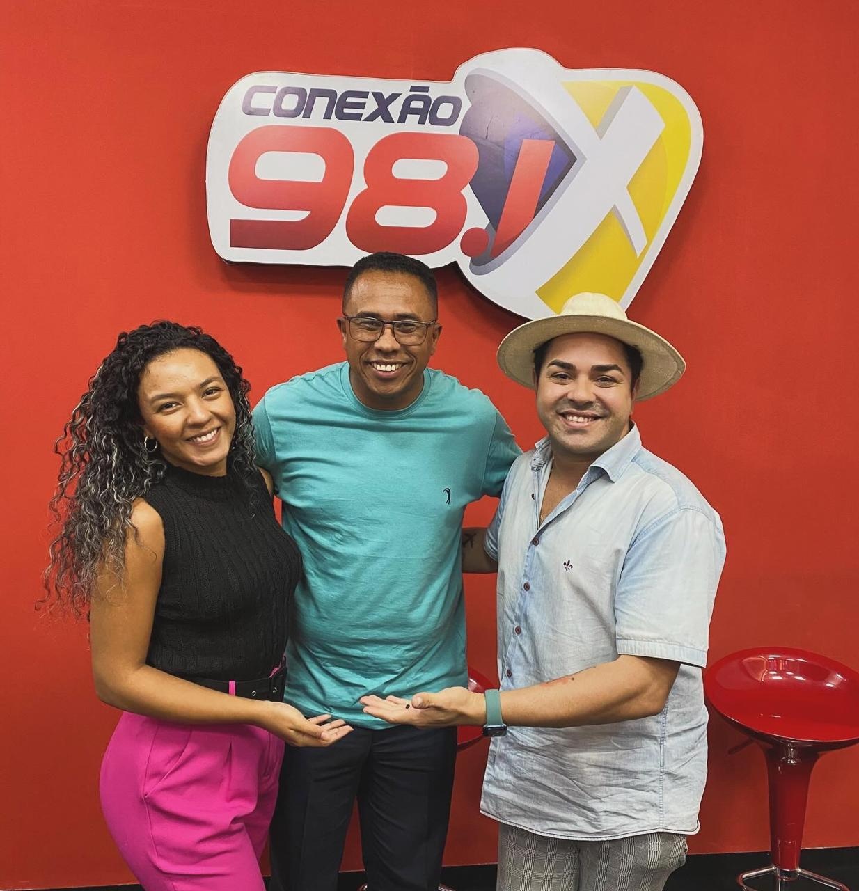 Vereador Daniel Nascimento destaca compromisso com a comunidade na Rádio Conexão 98.1 FM