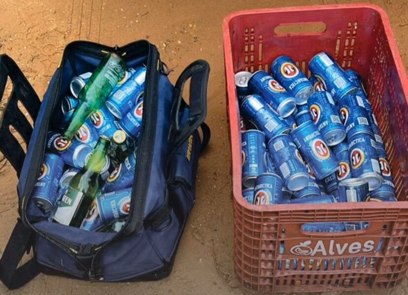 Dupla é presa suspeita de furtar dezenas de latas de cerveja de estabelecimentos na Praia das Arnos, em Palmas