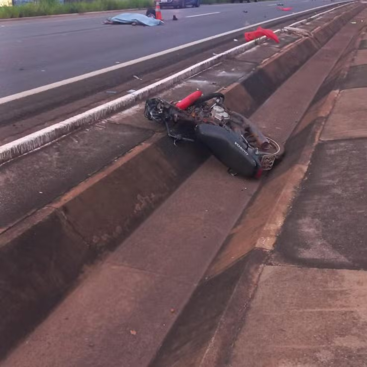 Motociclista de 28 anos morre após cair de moto e ser atropelado por carro em Araguaína