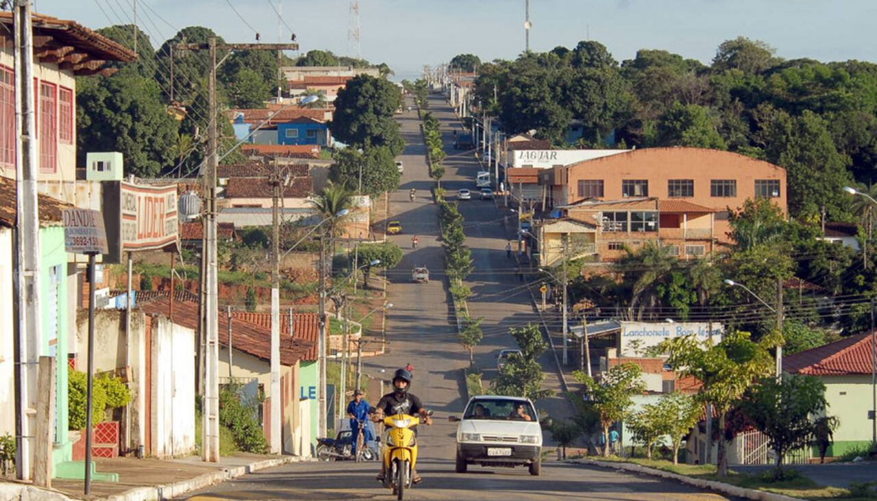 Policial detém motorista de 61 anos por embriaguez ao vê-lo com cerveja em frente à delegacia de Dianópolis