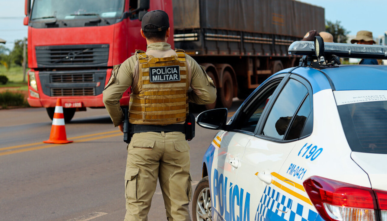 Bebê em crise asmática é socorrido pela PM em ponte que liga Palmas a Luzimangues durante congestionamento