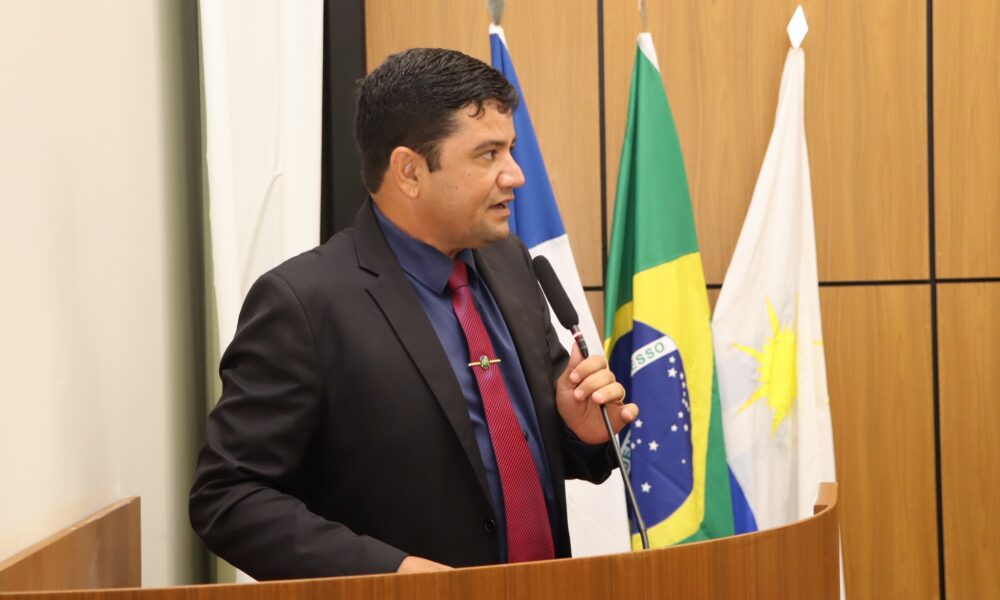 Rogério Freitas denuncia descaso com profissionais da saúde bucal
