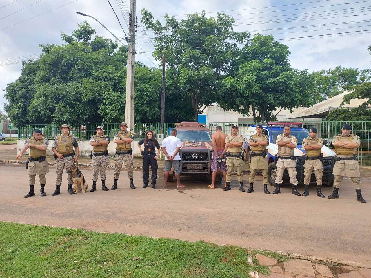 Ponto de venda de drogas de facção nacional é desarticulado e dupla é presa em Taipas do Tocantins