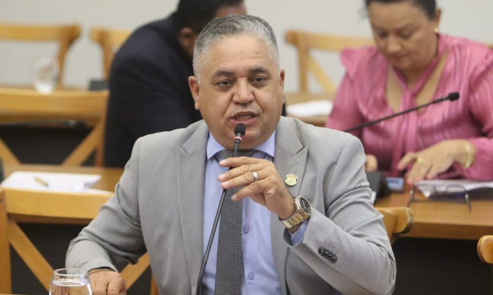 Vereador Eudes Assis lidera iniciativa para redução da carga horária dos Assistentes Sociais do Quadro Geral de Palmas
