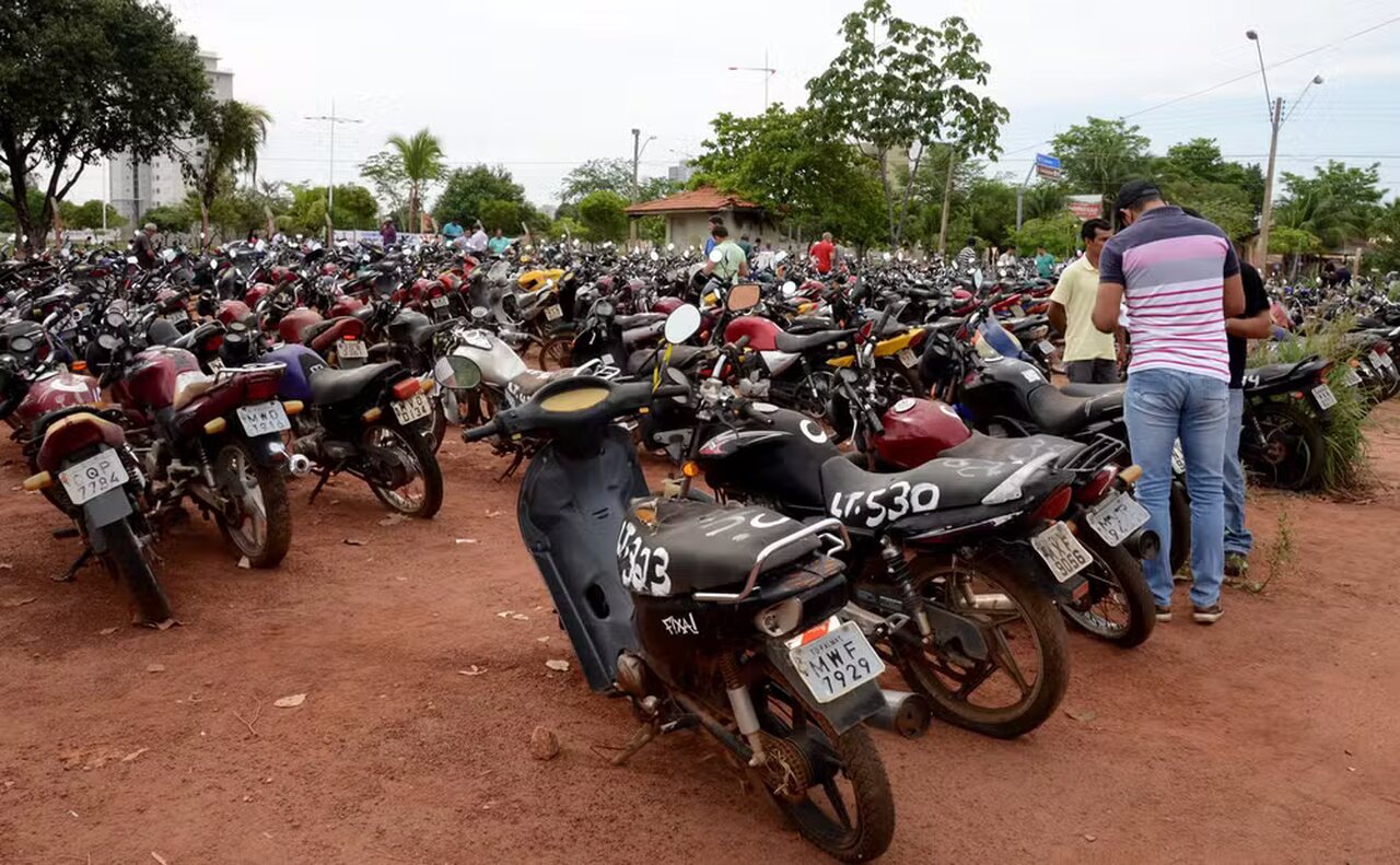 OPORTUNIDADE: mais de 120 motos, veículos, máquinas e sucatas serão leiloados pela Prefeitura de Palmas este mês; saiba como participar