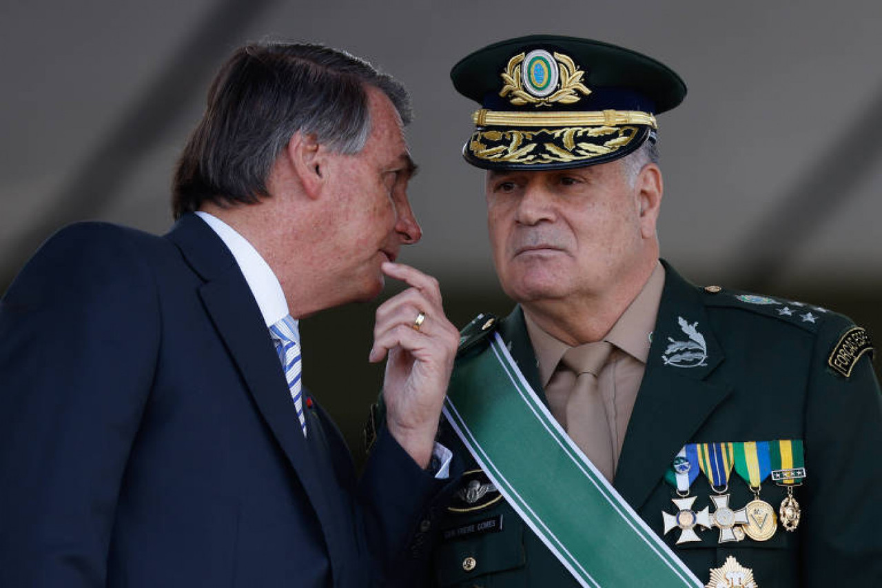 Ex-comandante do Exército diz à PF que Bolsonaro apresentou plano de 'golpe de Estado'