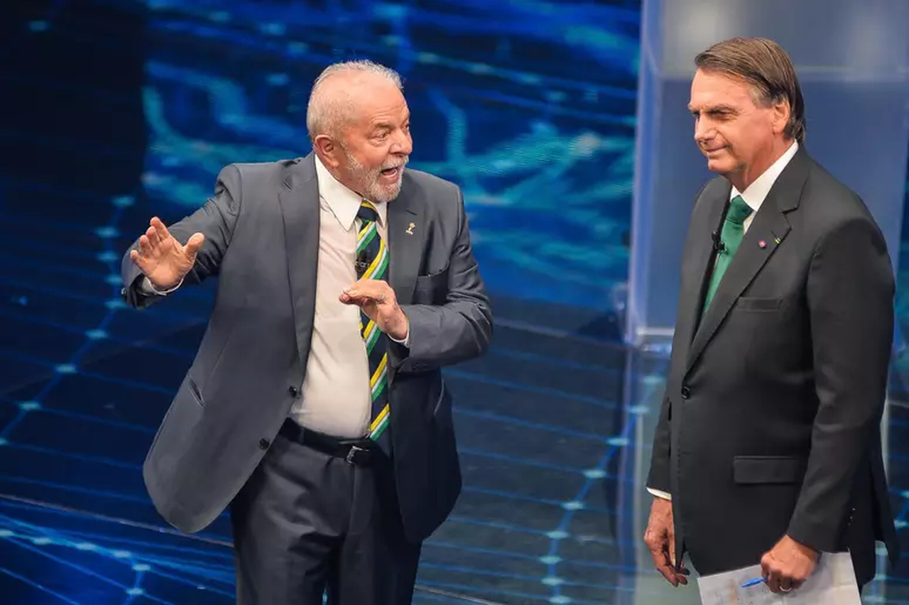 Lula critica ato feito por Bolsonaro e diz que ex-presidente sabe que será preso; VEJA VÍDEO