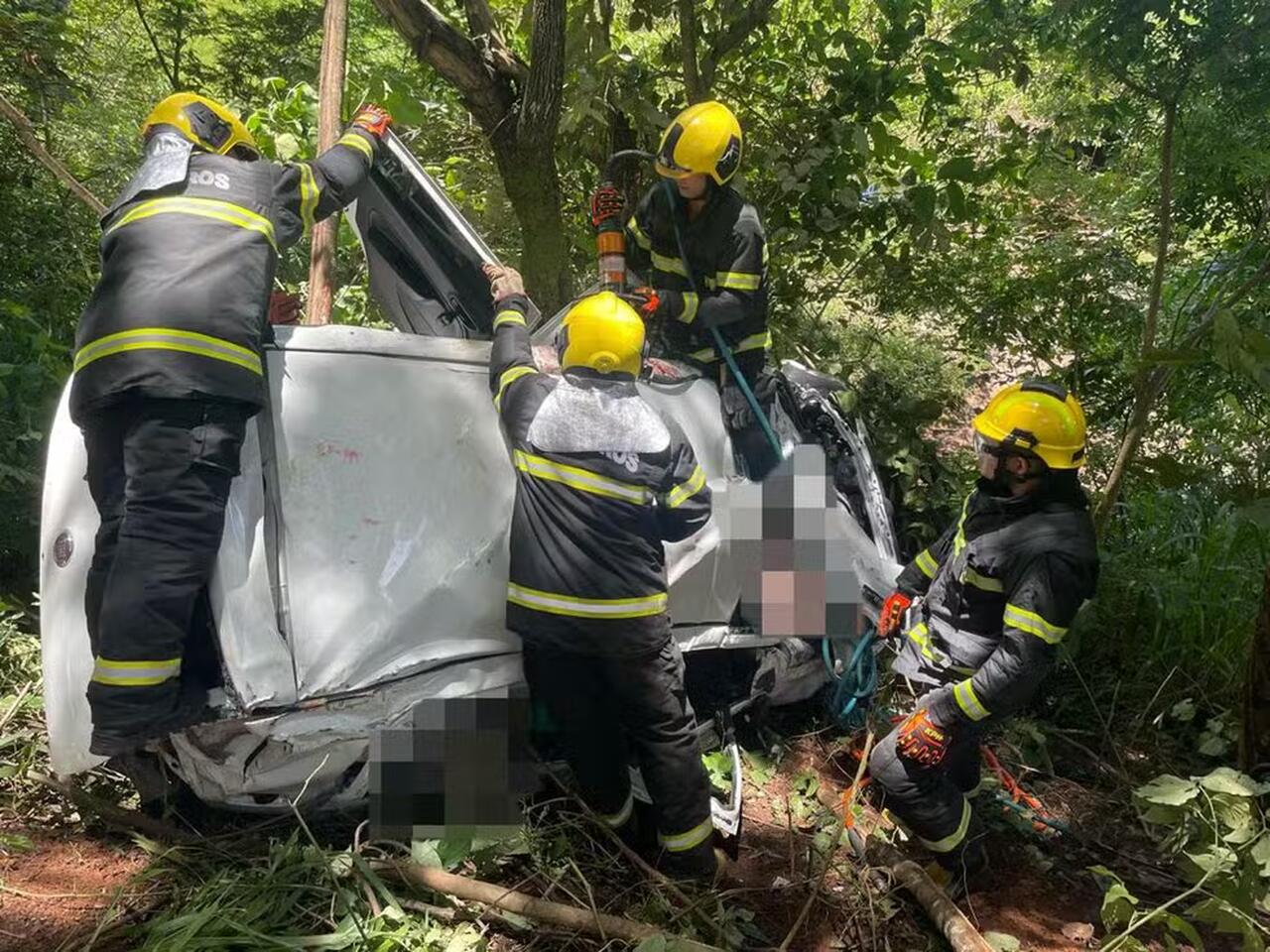 Tentativa de ultrapassagem deixa um homem ferido na BR-153, em Paraíso do Tocantins