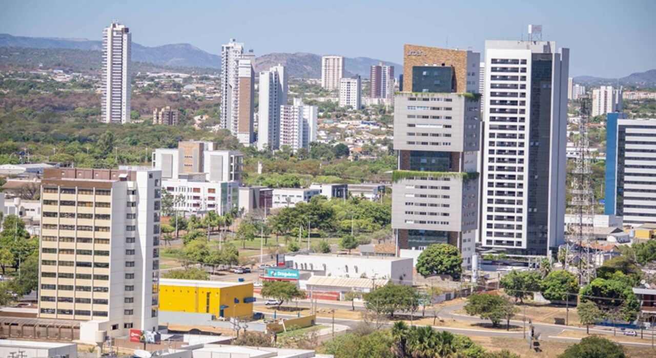 Dupla suspeita de furtar escola na região Norte de Palmas é presa pela PM